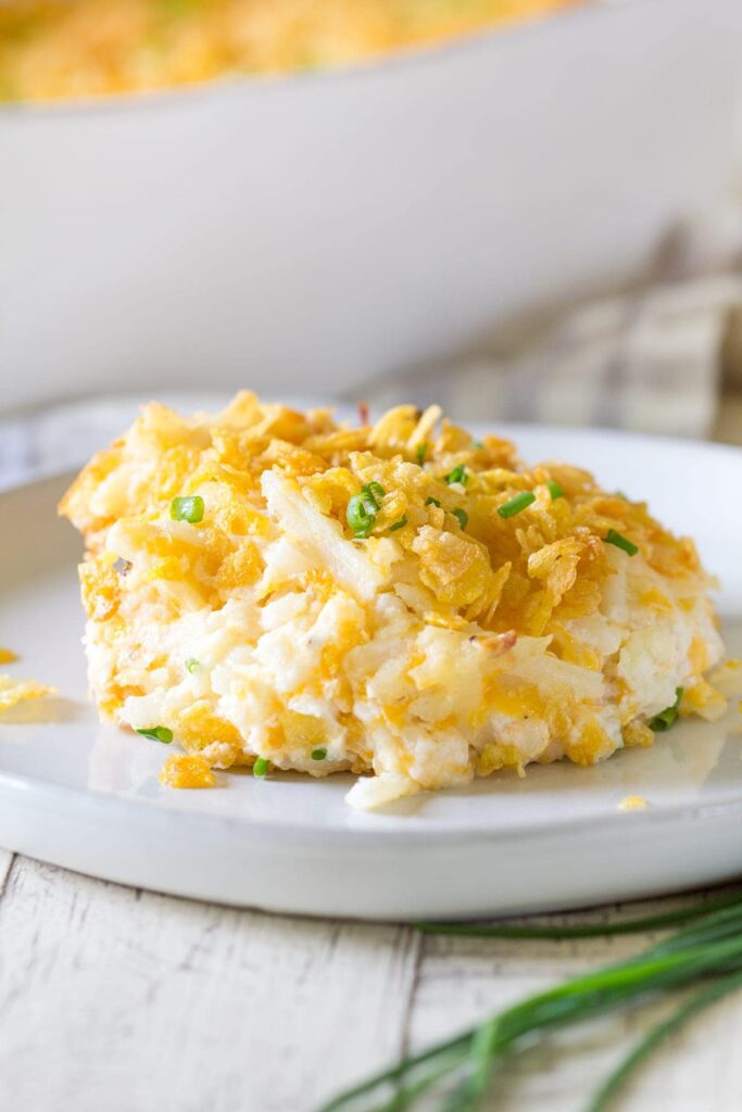 Grandma's Cheesy Hashbrown Casserole • Freutcake