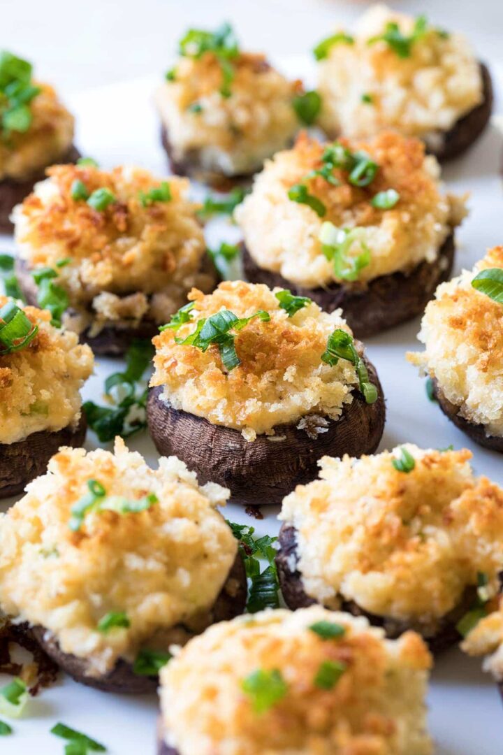 Easy Crab Stuffed Mushrooms • Freutcake