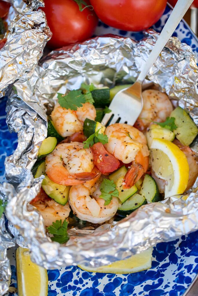 Lemon Garlic Shrimp Grill Packets • Freutcake